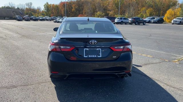 2022 Toyota Camry SE 7