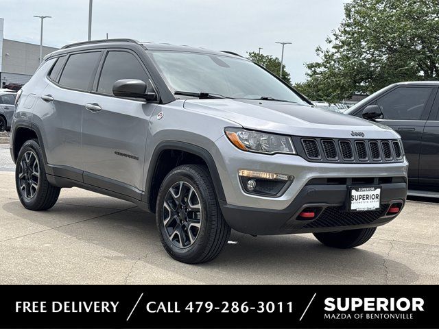 Billet Silver Metallic Clearcoat 2019 Jeep Compass SUV / Crossover Four-Wheel Drive 9-Speed Automatic