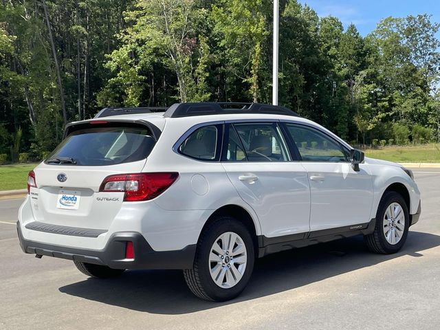 2018 Subaru Outback 2.5i 10