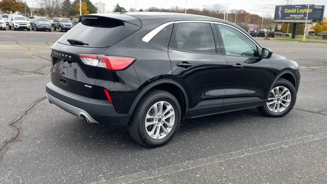 2020 Ford Escape SE 8