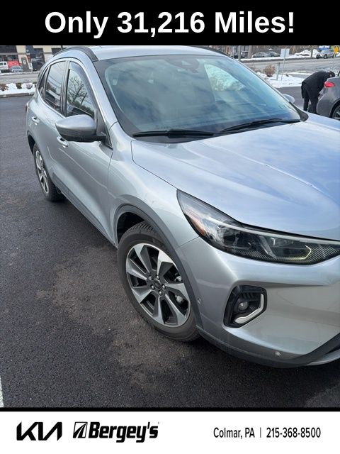 2023 Ford Escape Hybrid Platinum FWD