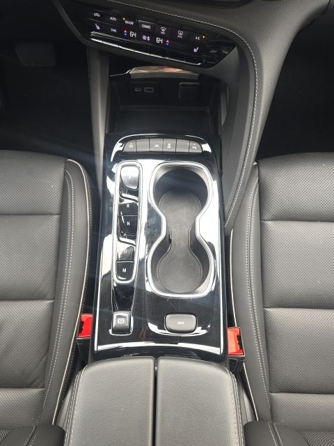 2023 Buick Envision Essence:C02550