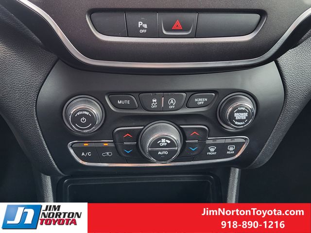 Used 2019 Jeep Cherokee SUV