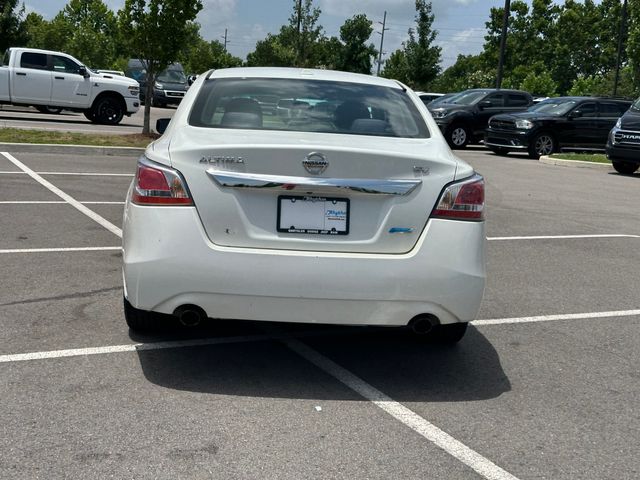 Used 2014 White Nissan 2.5 SV image 6