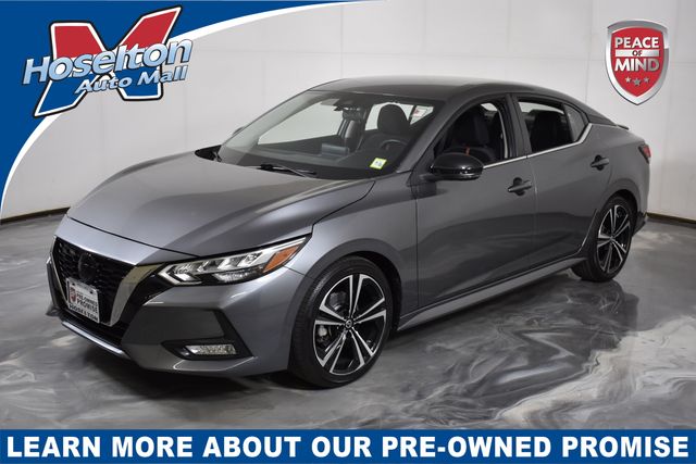 Gray (Gun Metallic) 2021 Nissan Sentra SR FWD Sedan Front-Wheel Drive Continuously Variable Transmission