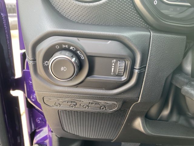 2026 Jeep Wrangler Rubicon - reign exterior view 14