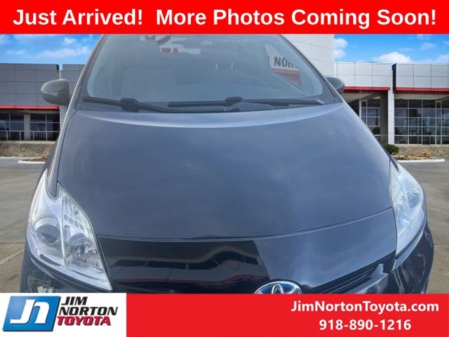 2015 Toyota Prius Two 6