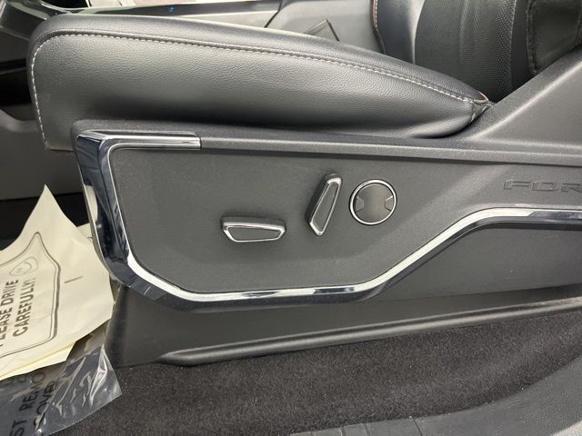 2023 Agate Black Metallic Ford F-150 Lariat 4X4 Truck