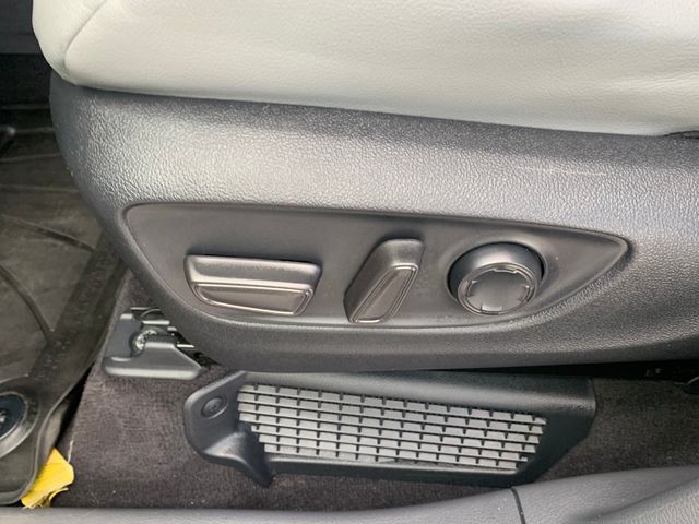 Used 2024 Toyota Sienna Van