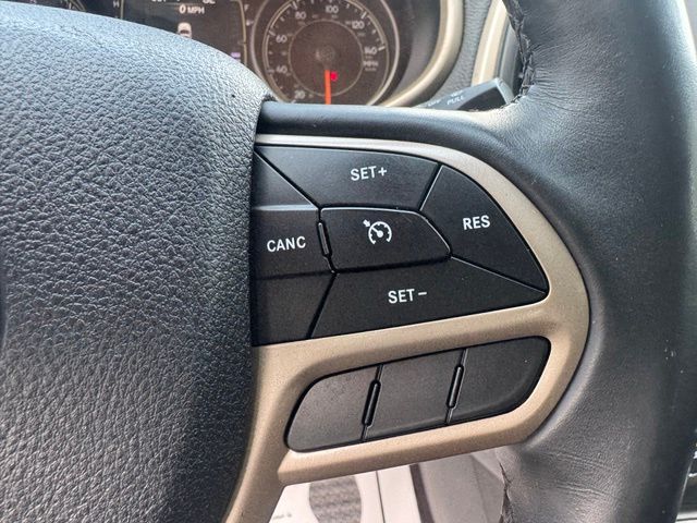 Used 2017 Silver Jeep Sport image 20