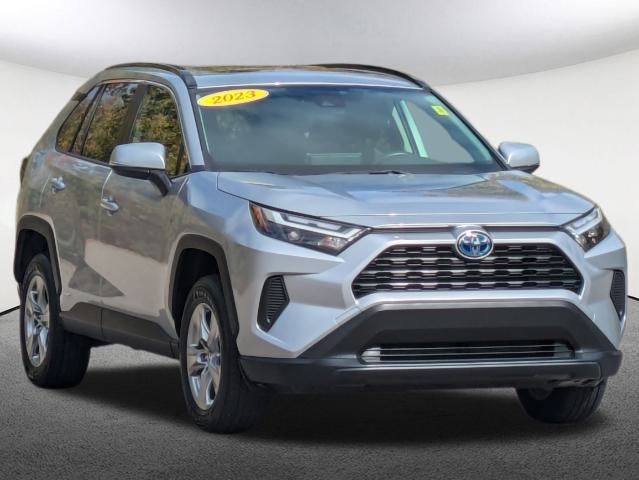 2023 Toyota RAV4 Hybrid XLE 2