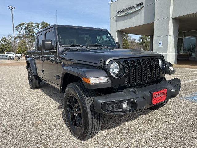 2022 Jeep Gladiator Altitude Crew Cab 4WD