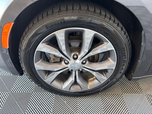 Used 2019 Chrysler Pacifica Van