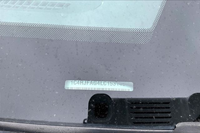 Used 2020 White Jeep Altitude image 19