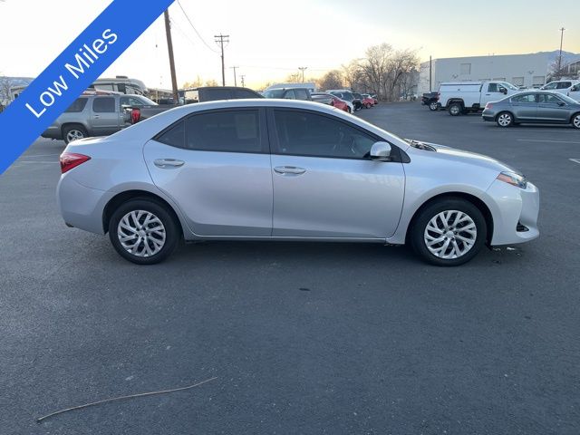 2017 Toyota Corolla LE 23