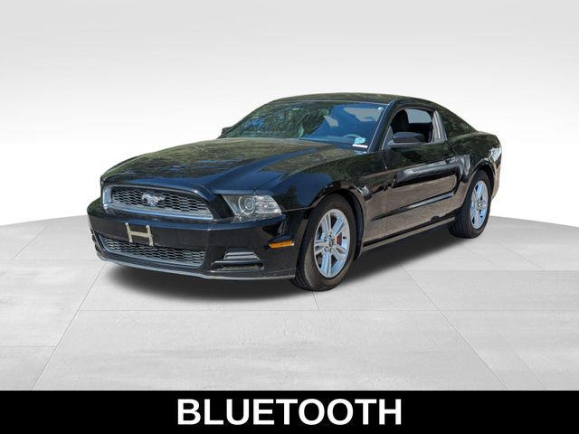 2014 Ford Mustang V6 photo