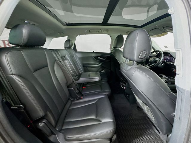 2019 Gray Metallic Audi Q7 55 Premium Plus quattro AWD SUV