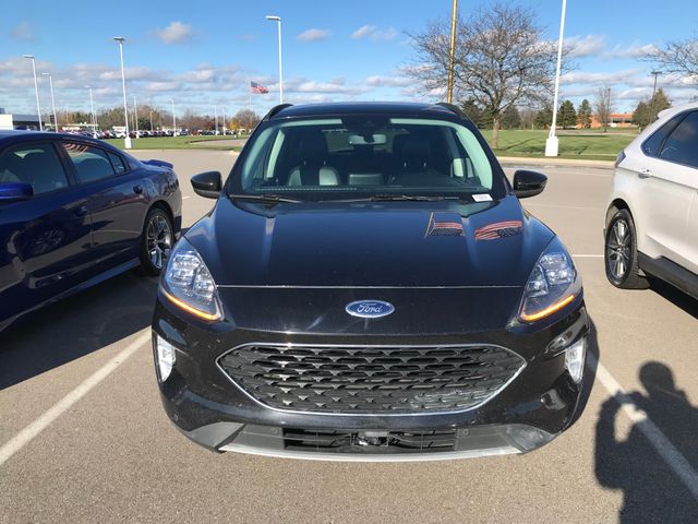 2021 Ford Escape Titanium 2