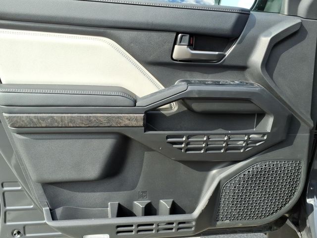 2026 Toyota Tacoma Limited - Photo 9