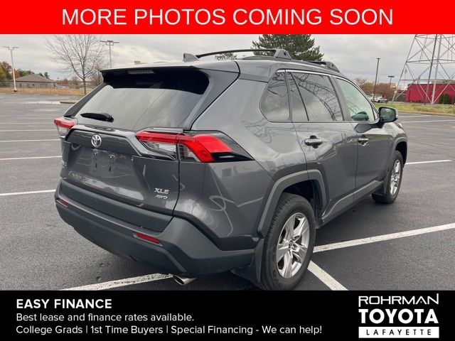 2022 Toyota RAV4 XLE 3