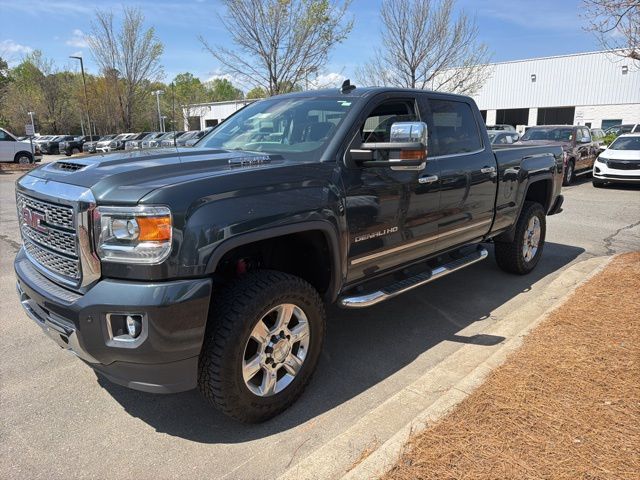 Dark Slate Metallic 2018 GMC Sierra 2500HD Denali Crew Cab SB 4WD Pickup Truck Four-Wheel Drive 6-Speed Automatic
