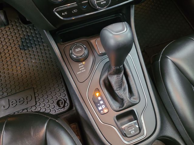 2019 – Jeep – Cherokee