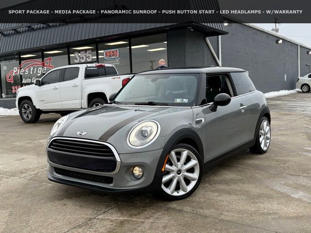 2016 MINI Cooper 2-Door Hatchback FWD