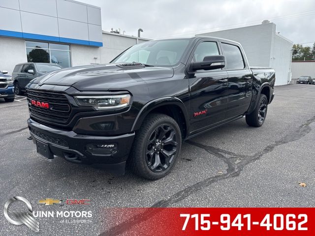 Diamond Black Crystal Pearlcoat 2022 RAM 1500 Pickup Truck Four-Wheel Drive 8-Speed Automatic