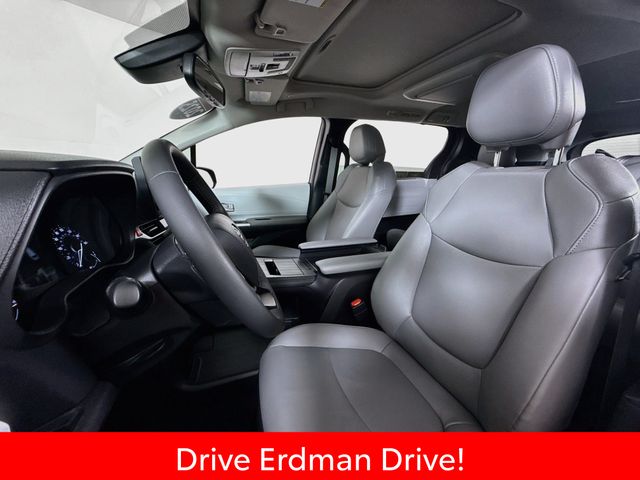 Used 2025 Toyota Sienna Van