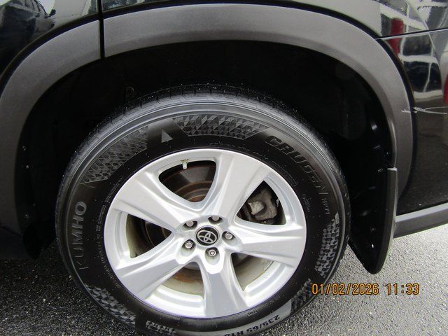 used 2022 Toyota Highlander car, priced at $21,999