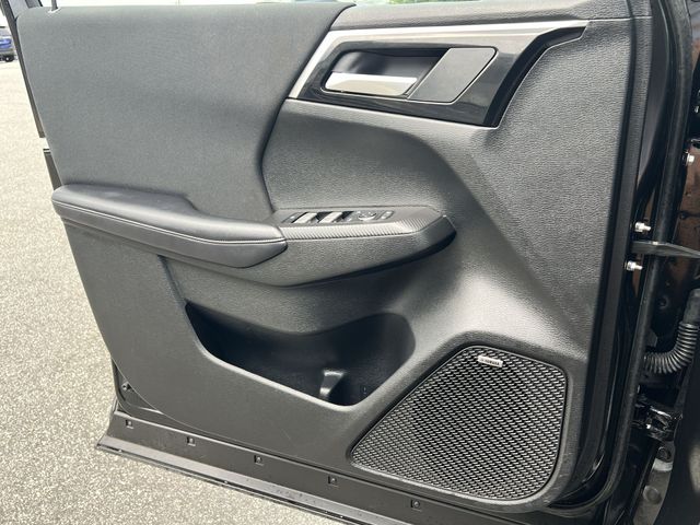 Used 2025 Black Mitsubishi ES image 32