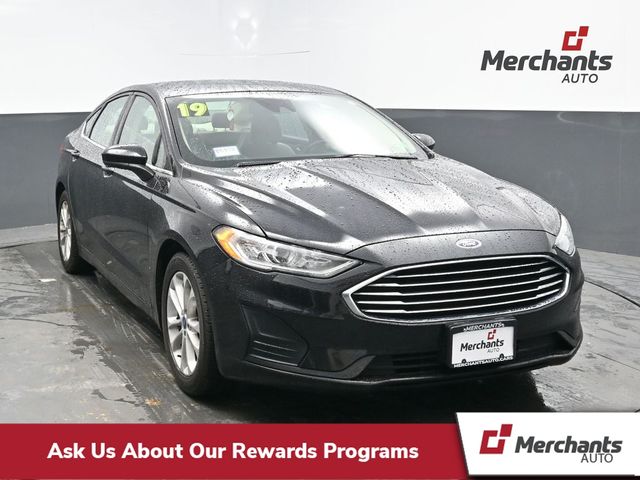 Black 2019 Ford Fusion SE Sedan Front-Wheel Drive 6-Speed Automatic