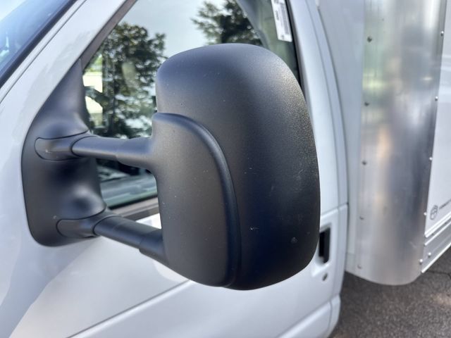New 2027 White Ford 16FT BOX/LIFTGATE image 12