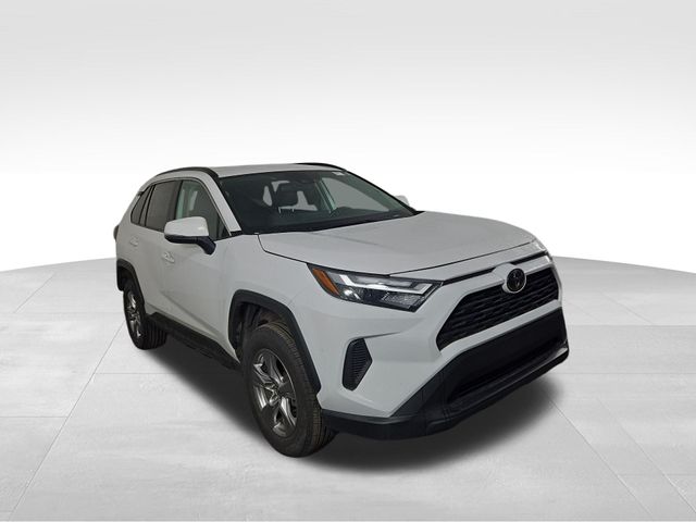 2024 Toyota RAV4 XLE photo