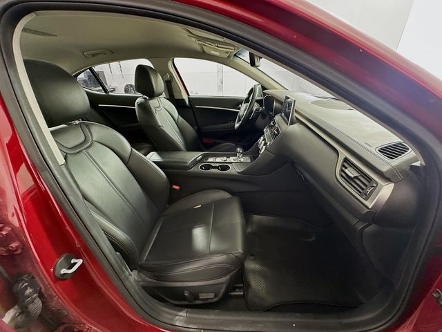 Thumbnail: 2019 Genesis G70 - 26