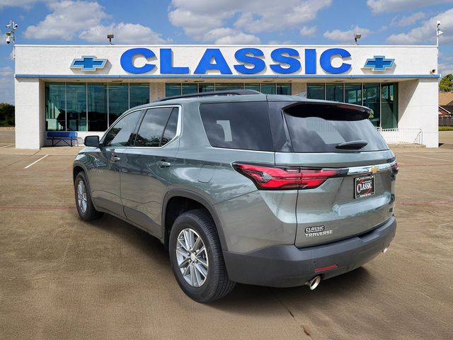2023 Chevrolet Traverse LT - 4