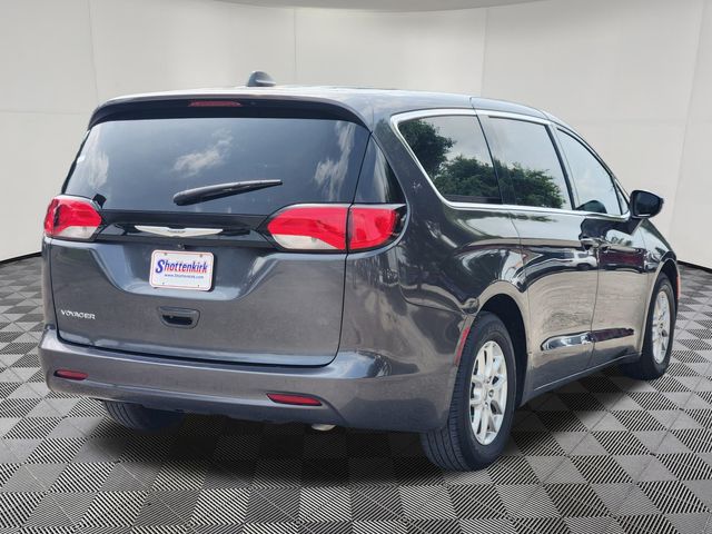Used 2022 Chrysler Voyager Van