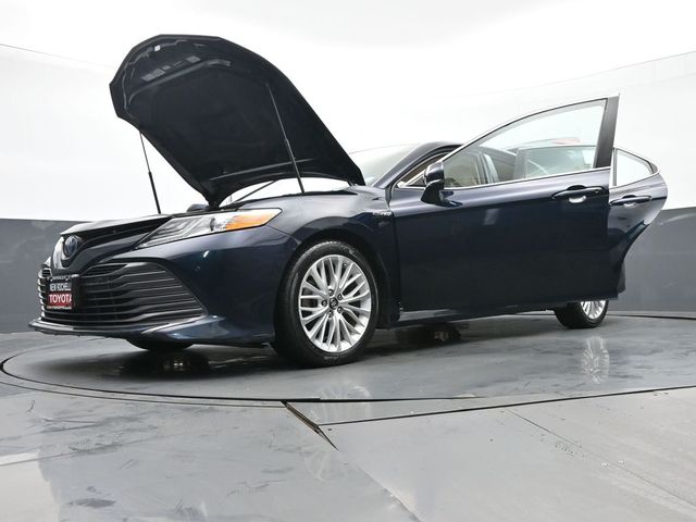 2018 Toyota Camry Hybrid XLE 45