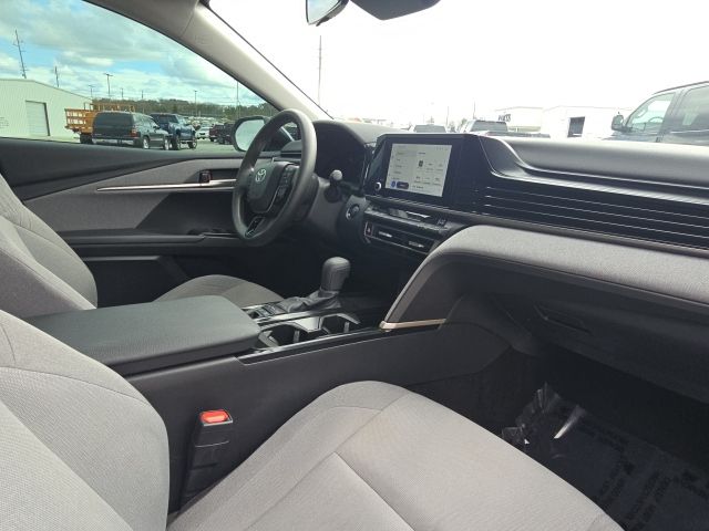 2025 Toyota Camry LE:45680A