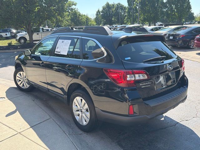 Used 2017 Black Subaru 2.5i Premium image 5