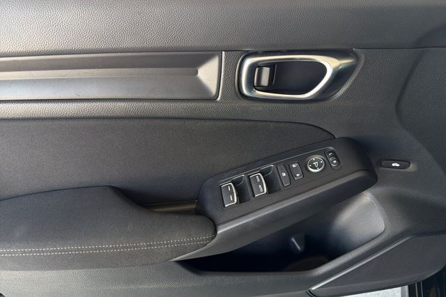 2025 Honda Civic LX - Photo 11