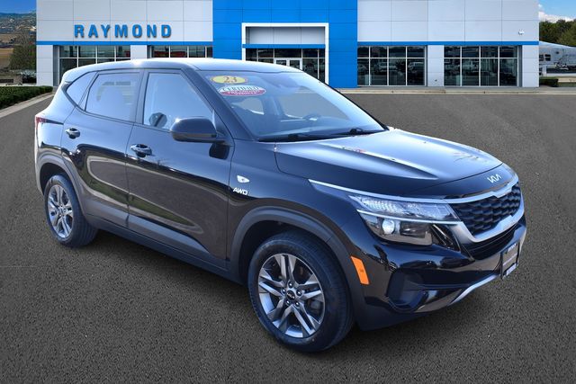 Cherry Black 2023 Kia Seltos LX AWD SUV / Crossover All-Wheel Drive Continuously Variable Transmission