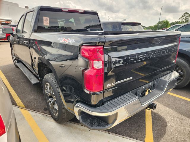 2023 Chevrolet Silverado 1500 LT - 3