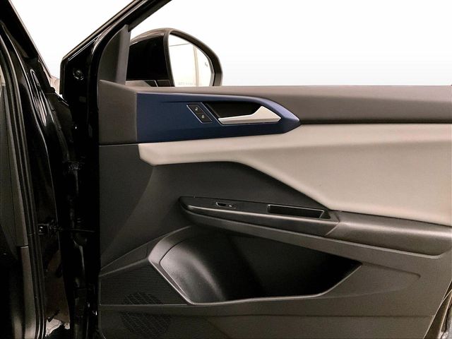 2022 Volkswagen Taos 1.5T SE Black at Auto Express Mitsubishi
