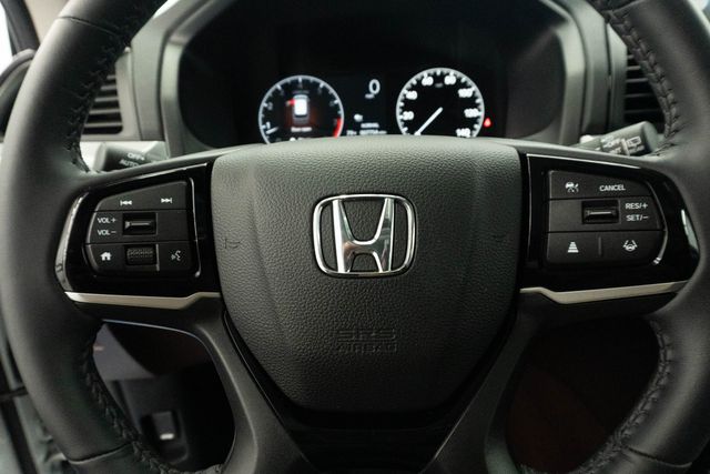 Used 2025 Honda Odyssey Van