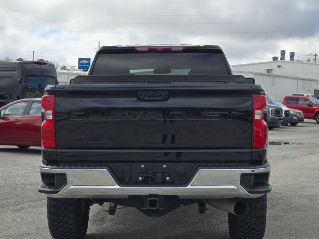 2024 Chevrolet Silverado 2500HD LT:45240A
