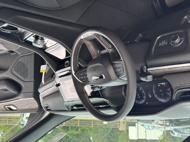 New 2027 White Jeep Altitude image 23