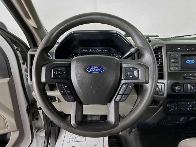 2022 Ford F-350SD XL photo