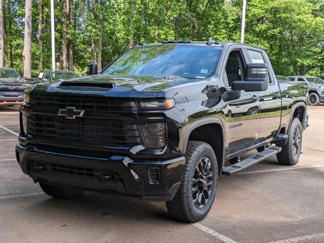 2025 Chevrolet Silverado 2500HD Custom photo