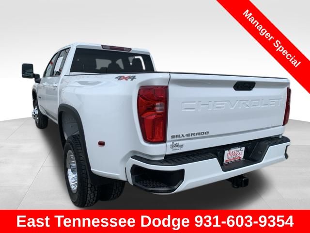 2024 Chevrolet Silverado 3500HD LT photo